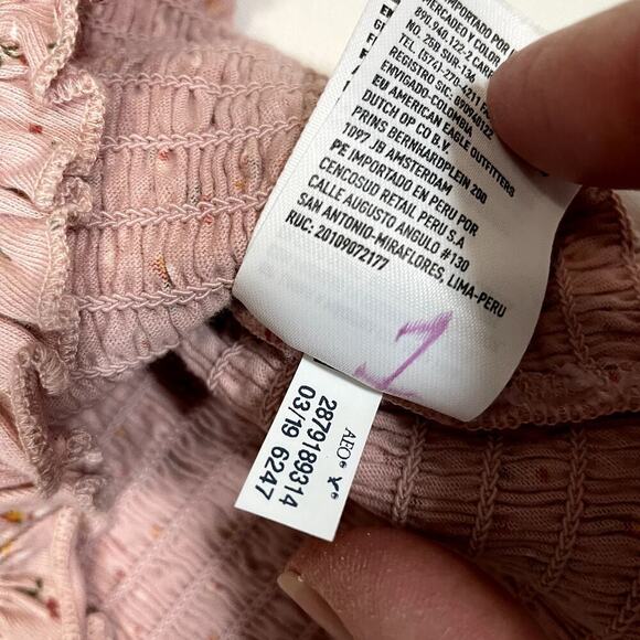 AMERICAN EAGLE NWT Womens Floral Smocked Off Shoulder Top size XS Y2K Cottage - Picture 4 of 7